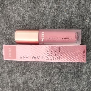 Lawless forget the filler lipgloss in Velvet